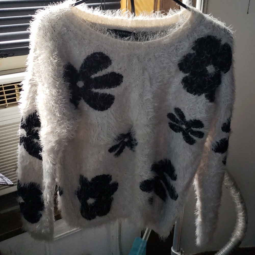 Sweeter - Picture 2 of 3